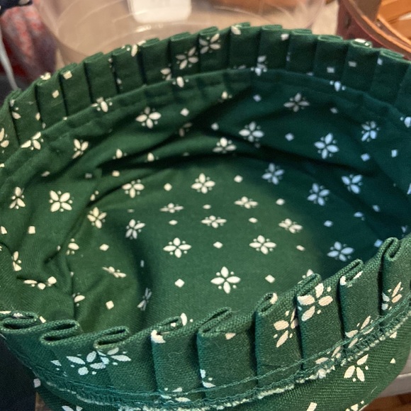 1985 Christmas edition cookie basket - Picture 3 of 5